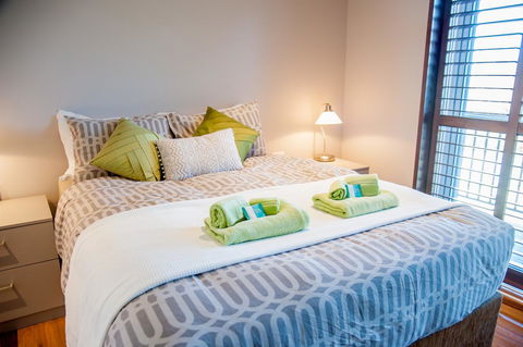 Sinclairs Country Retreat - Australian Directory 8