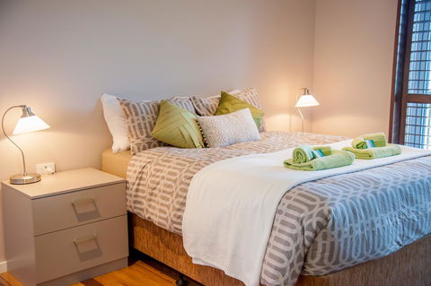 Sinclairs Country Retreat - Australian Directory 11
