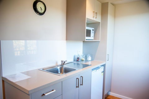Sinclairs Country Retreat - Australian Directory 5