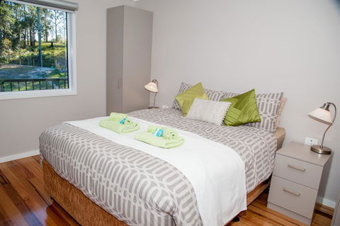 Sinclairs Country Retreat - Australian Directory 42
