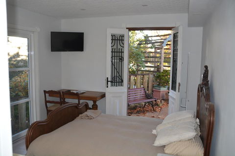 Garden Room - Australian Directory 6