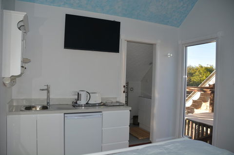 Garden Room - Australian Directory 3