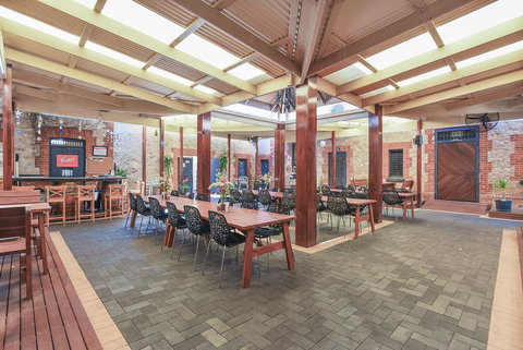 Wellington Courthouse - Australian Directory 26