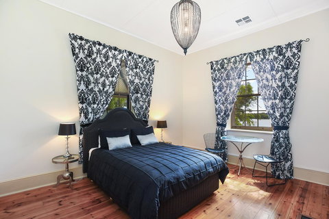 Wellington Courthouse - Australian Directory 2