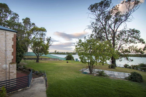 Wellington Courthouse - Australian Directory 24