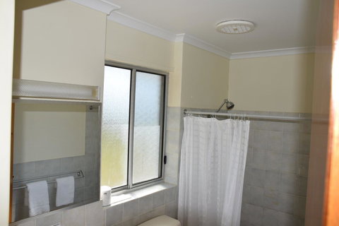 Stansbury Holiday Motel - Australian Directory 26