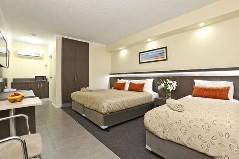 Morphettville Motor Inn - Australian Directory 13