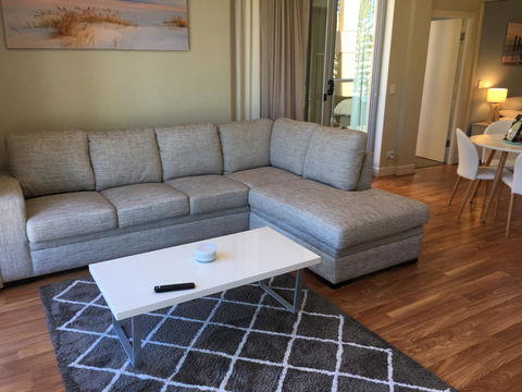 Beachside Luxury 2 Bedroom Getaway - Australian Directory 20