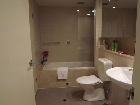 Beachside Luxury 2 Bedroom Getaway - Australian Directory 1