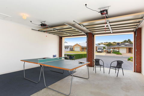 'The Hidden Diamond' - Normanville - Australian Directory 3