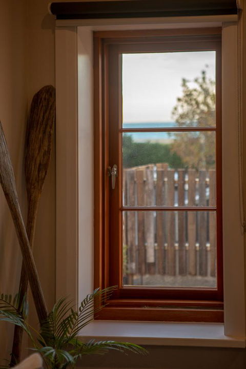 Lucy's Cottage - Australian Directory 14