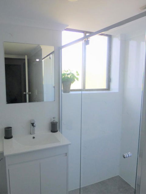 Sun & Surf Aldinga Beach Apartment - Australian Directory 11