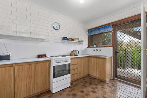 Sun & Surf Aldinga Beach Apartment - Australian Directory 6