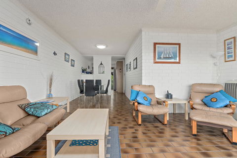 Sun & Surf Aldinga Beach Apartment - Australian Directory 4