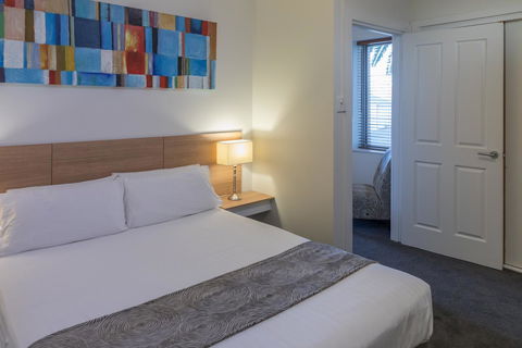 Bay 10 - Suites And Apartments - Australian Directory 22