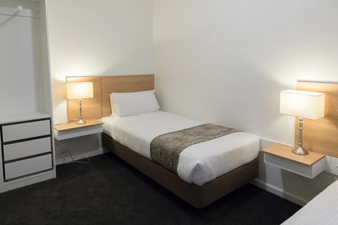 Bay 10 - Suites And Apartments - Australian Directory 24