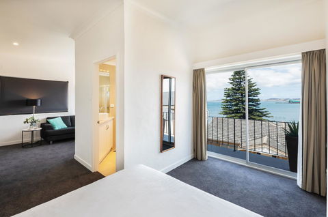Bay 10 - Suites And Apartments - Australian Directory 7