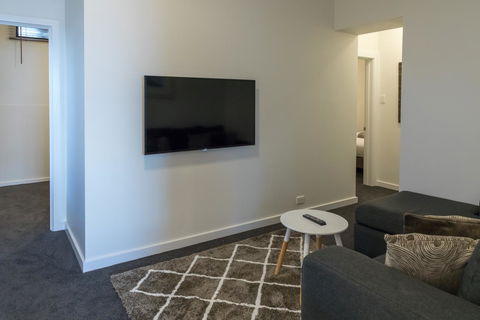 Bay 10 - Suites And Apartments - Australian Directory 9