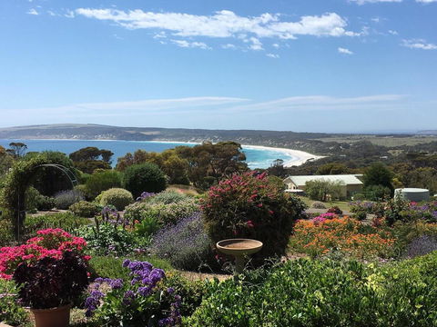 Emu Bay Holiday Homes - Australian Directory 19