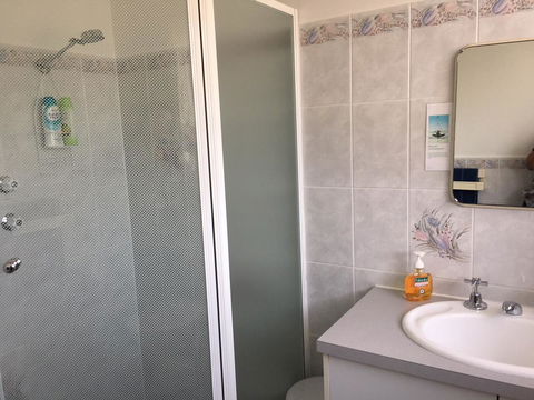 Emu Bay Holiday Homes - Australian Directory 35