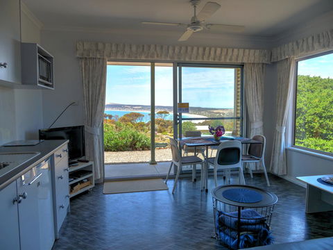 Emu Bay Holiday Homes - Australian Directory 26