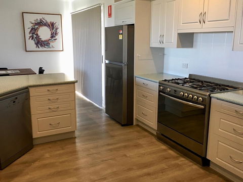 Emu Bay Holiday Homes - Australian Directory 29