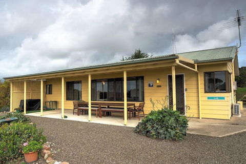 Emu Bay Holiday Homes - Australian Directory 8