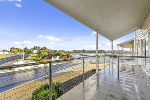Aloha Accommodation - Australian Directory 23