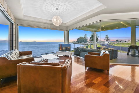 Aloha Accommodation - Australian Directory 4