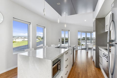 Aloha Accommodation - Australian Directory 15