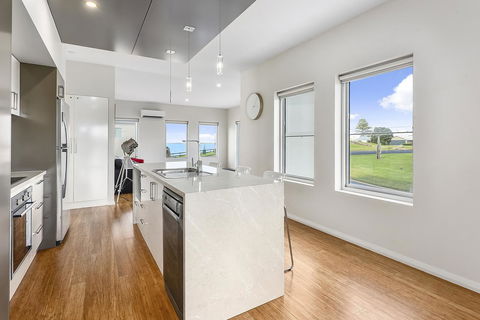 Aloha Accommodation - Australian Directory 6