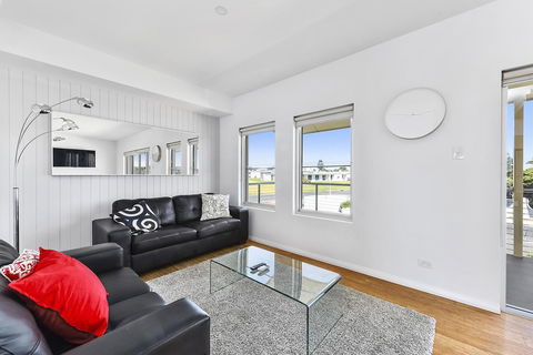 Aloha Accommodation - Australian Directory 17