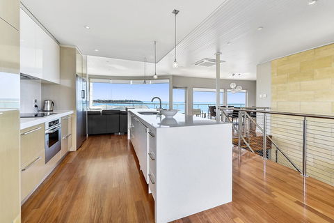 Aloha Accommodation - Australian Directory 5