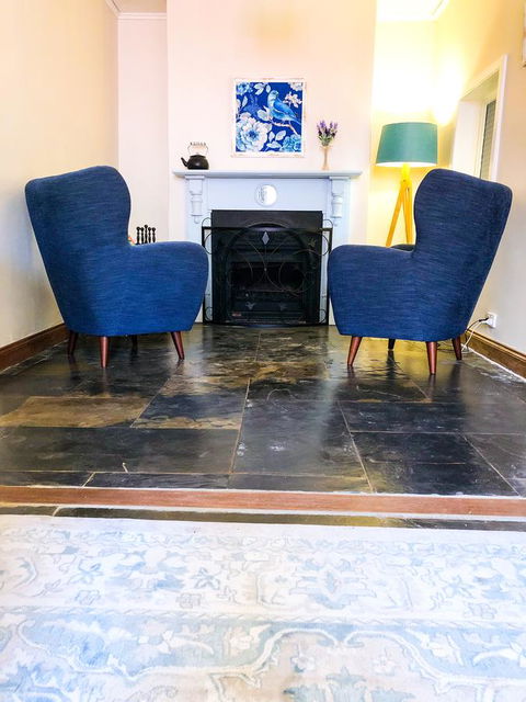 Inglenook Cottage - Australian Directory 15