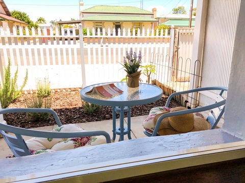 Inglenook Cottage - Australian Directory 13