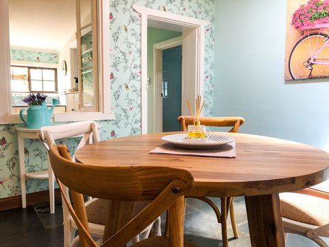 Inglenook Cottage - Australian Directory 5