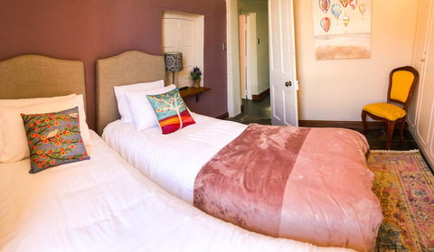 Inglenook Cottage - Australian Directory 26