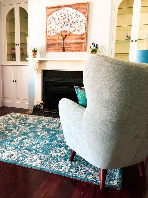 Inglenook Cottage - Australian Directory 9