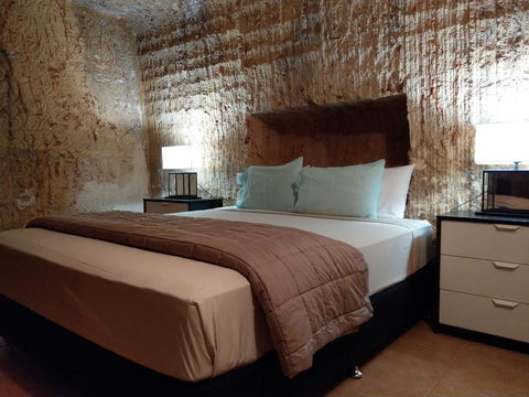 Zen Underground B&B - Australian Directory 2