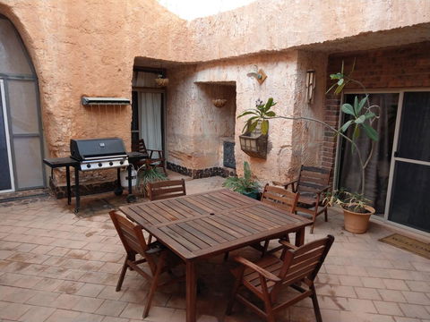 Zen Underground B&B - Australian Directory 7