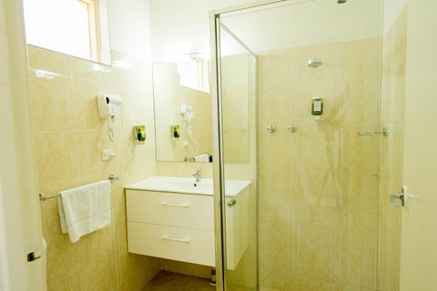 Jacksons Motor Inn - Australian Directory 22