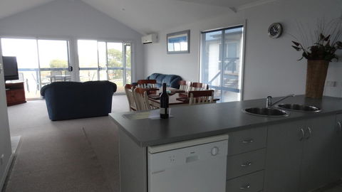 Kangaroo Island Bayview Villas - Australian Directory 13