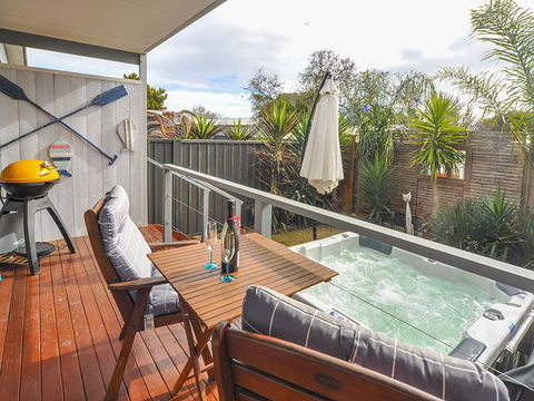 Seagrass Villas - Australian Directory 14
