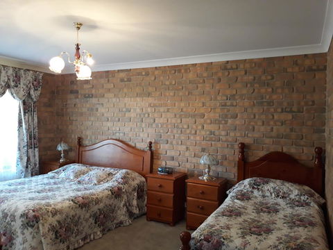 Acacia Apartments - Australian Directory 4