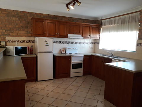 Acacia Apartments - Australian Directory 3