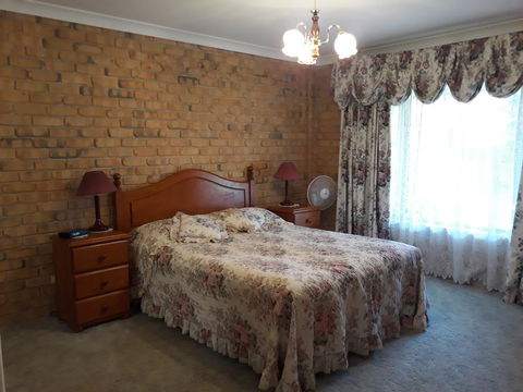 Acacia Apartments - Australian Directory 7