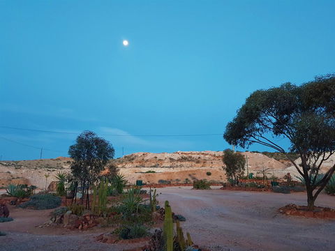 Underground Gem - Australian Directory 28