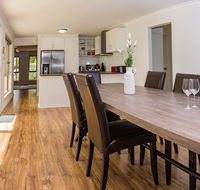 32 west BB - Australian Directory