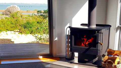 Coorong Waterfront Retreat - Australian Directory 1