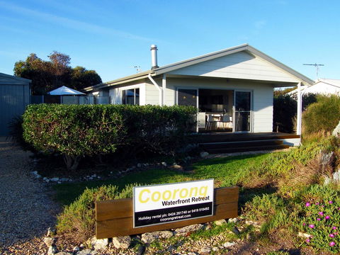 Coorong Waterfront Retreat - Australian Directory 14